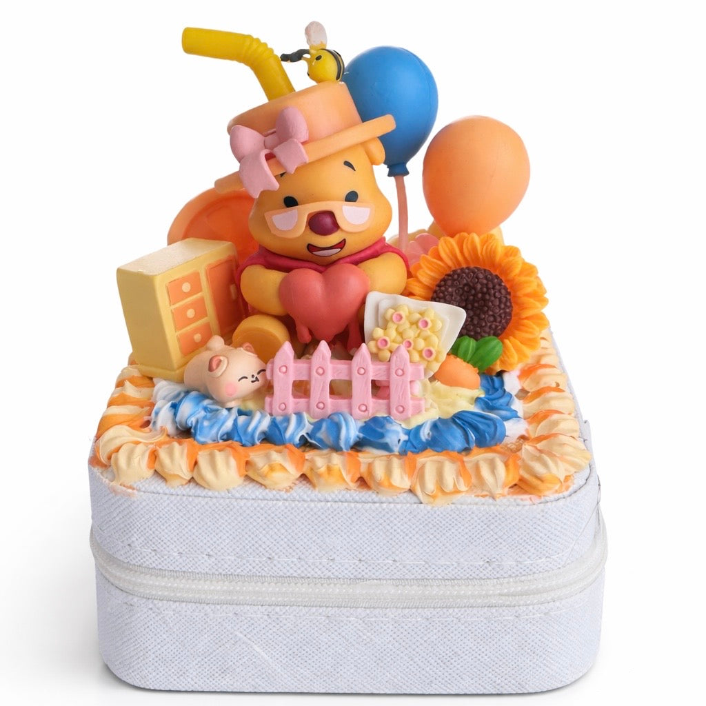 A Winnie jewelry box