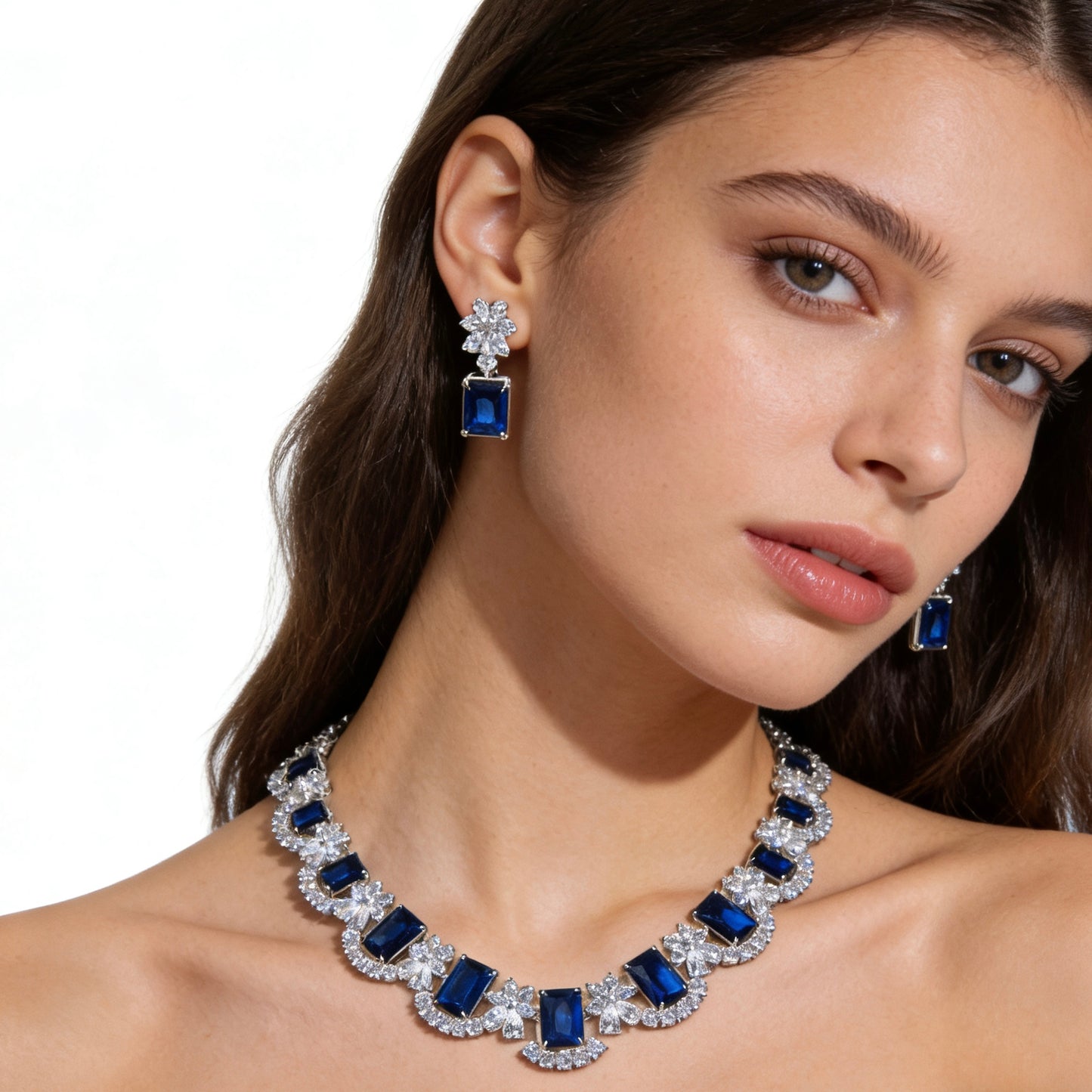 Velvet Abyss Necklace