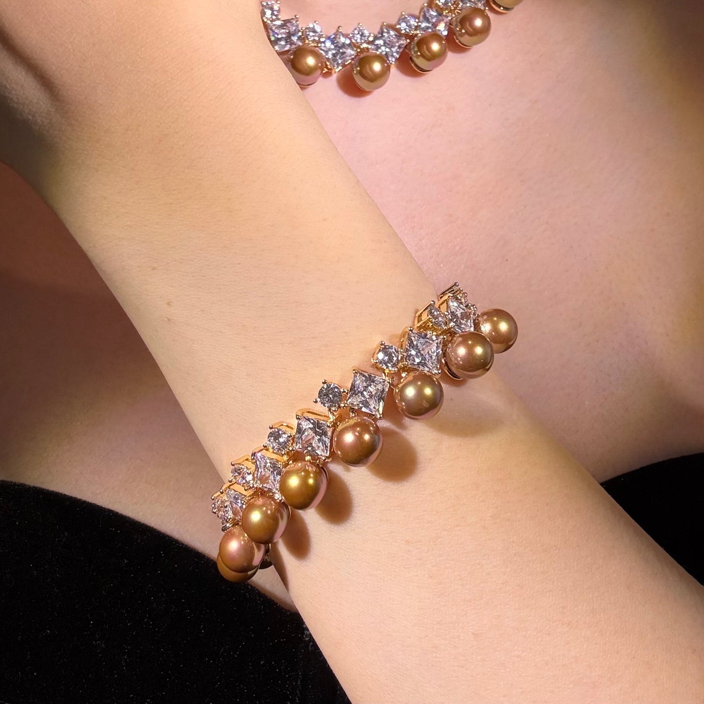 Champagne Shell Pearl Jewelry Set